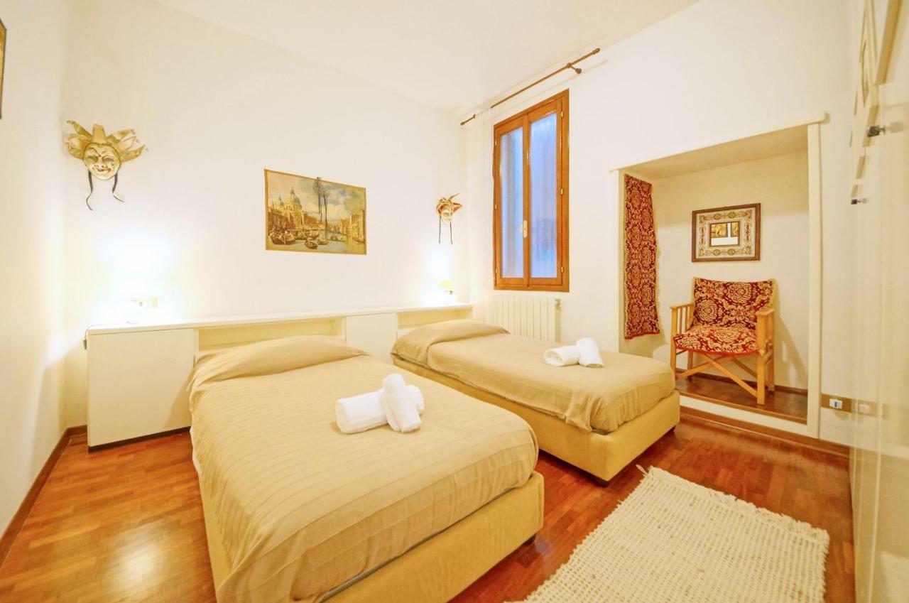 Dolcevita N 408 Veneza